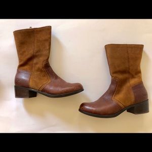 EUC UGG boots in Leather and Suede
